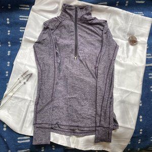 Lululemon Quarter Zip Women's Pull Over in Lavender/Purple